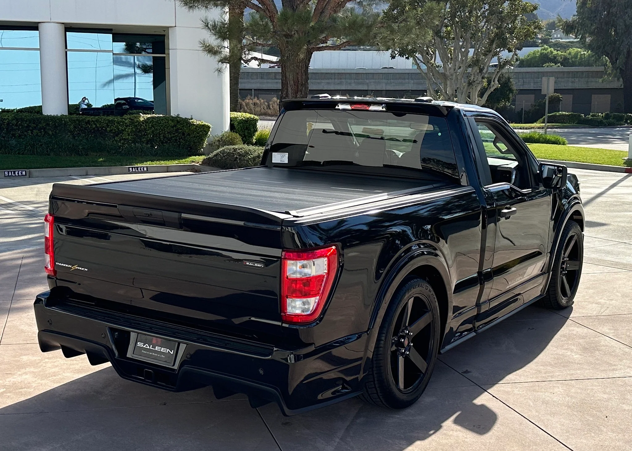 Saleen Tailgate Spoiler – 2021+ Ford F-150 - Image 5